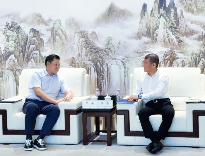 20250630嚴(yán)昊主席同深圳市地鐵集團(tuán)黨委書記、董事長，萬科集團(tuán)董事會(huì)主席辛杰會(huì)談2.jpg